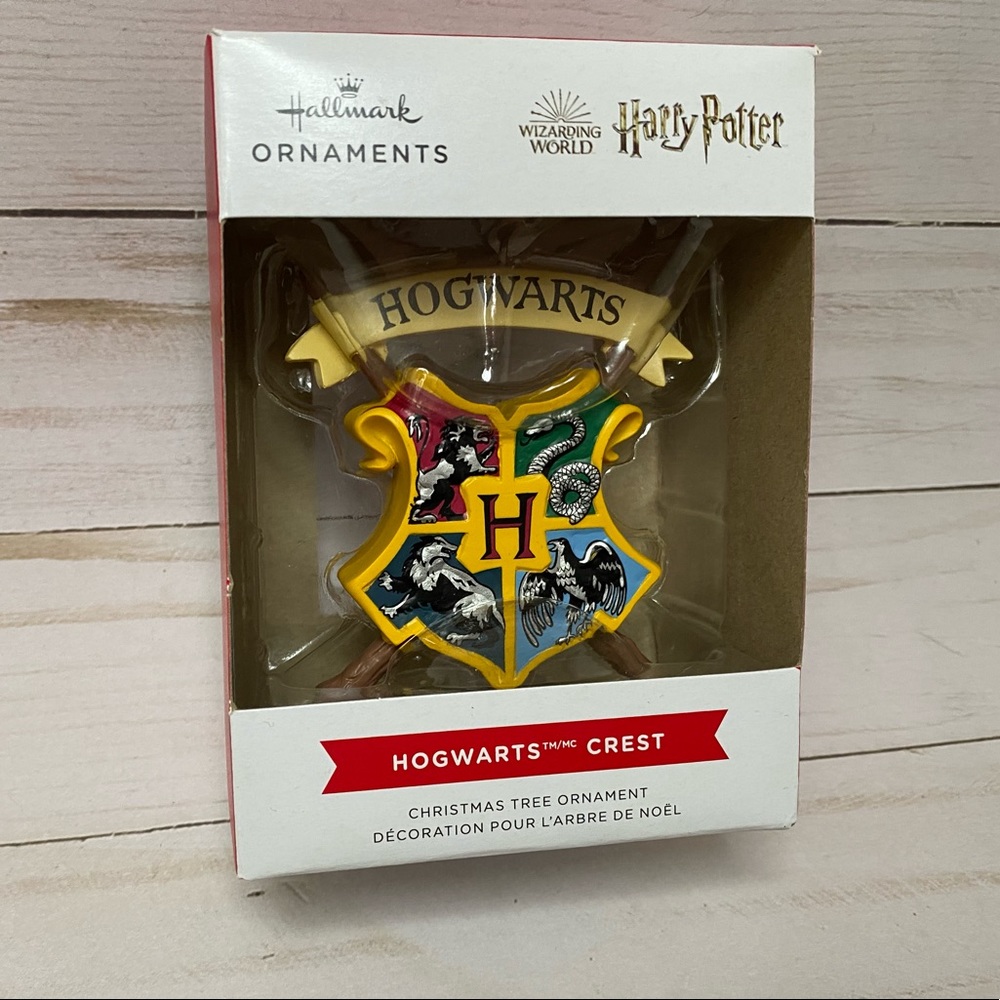 Hogwarts Crest Ornament